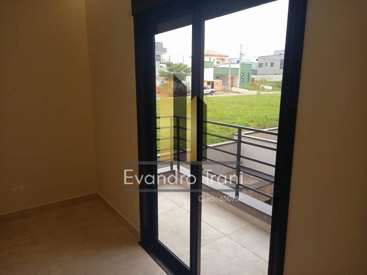 Casa à venda com 3 quartos, 262m² - Foto 14