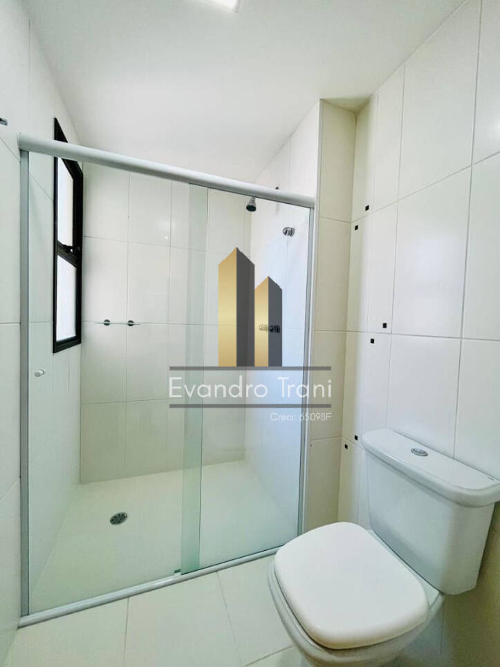 Apartamento à venda com 4 quartos, 157m² - Foto 2