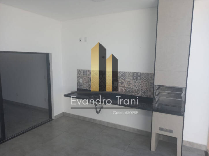 Casa à venda com 3 quartos, 159m² - Foto 14