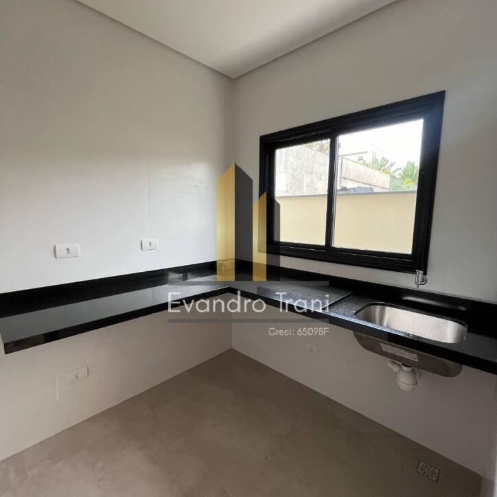 Casa à venda com 5 quartos, 360m² - Foto 9