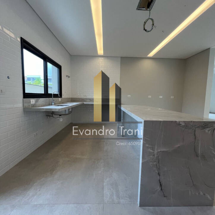 Casa à venda com 5 quartos, 360m² - Foto 10