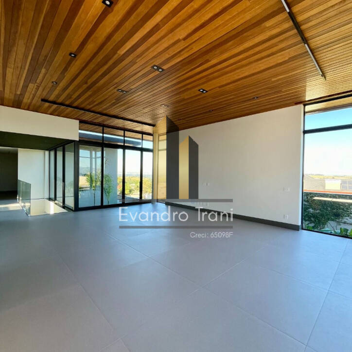 Casa à venda com 4 quartos, 600m² - Foto 9