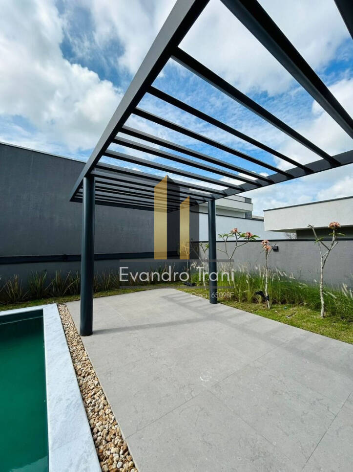 Casa à venda com 4 quartos, 398m² - Foto 10