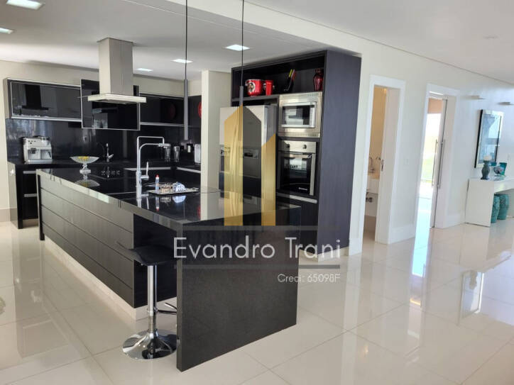 Casa à venda com 3 quartos, 400m² - Foto 3