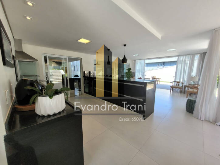 Casa à venda com 3 quartos, 400m² - Foto 7