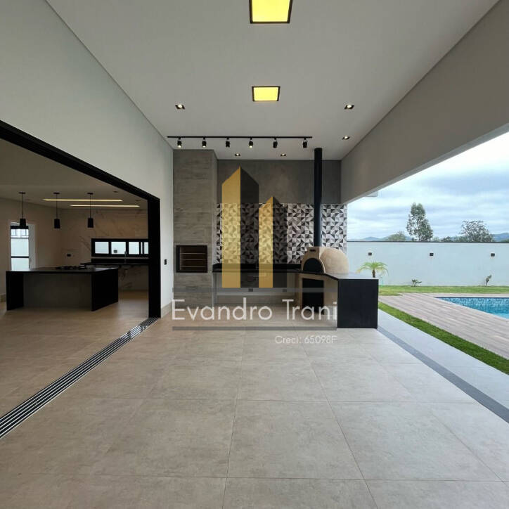 Casa à venda com 4 quartos, 290m² - Foto 13