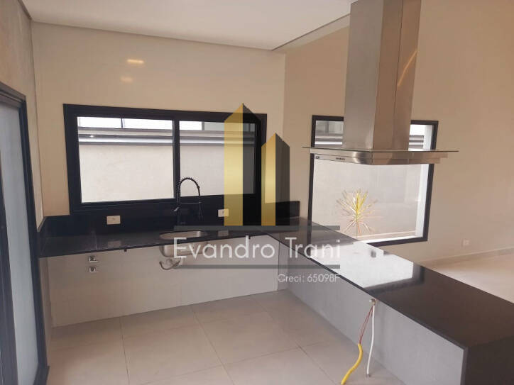 Casa à venda com 3 quartos, 163m² - Foto 3