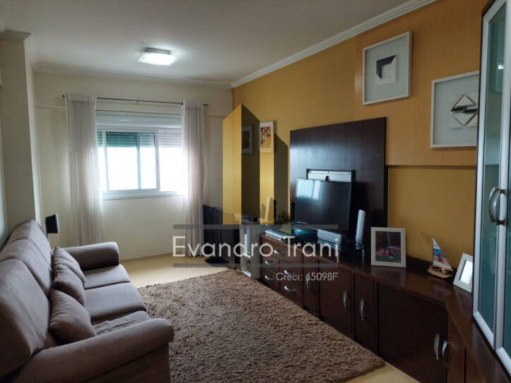 Apartamento à venda com 4 quartos, 208m² - Foto 4