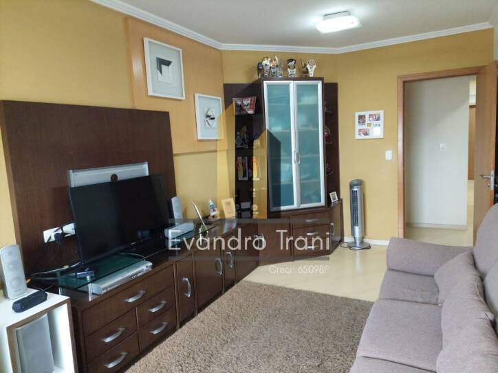 Apartamento à venda com 4 quartos, 208m² - Foto 9