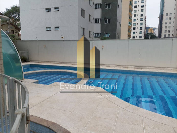 Apartamento à venda com 4 quartos, 208m² - Foto 11