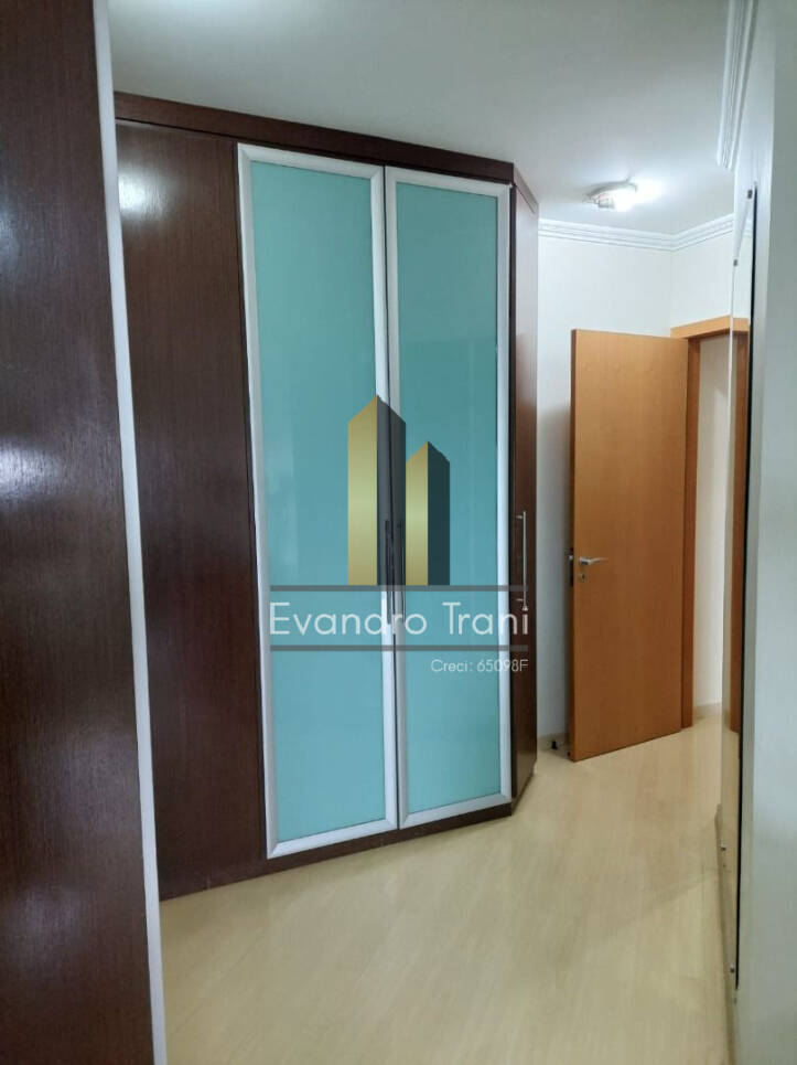 Apartamento à venda com 4 quartos, 208m² - Foto 14