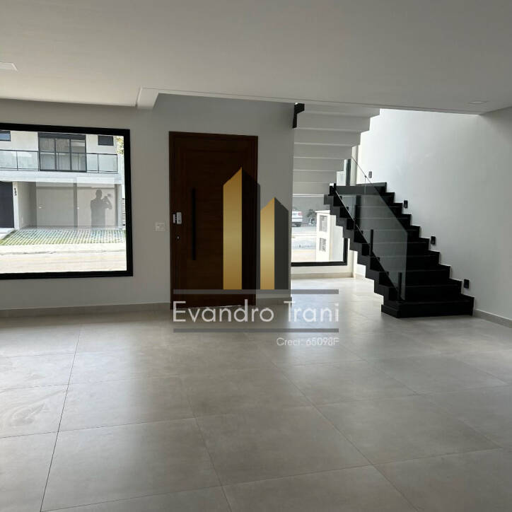 Casa à venda com 4 quartos, 290m² - Foto 9