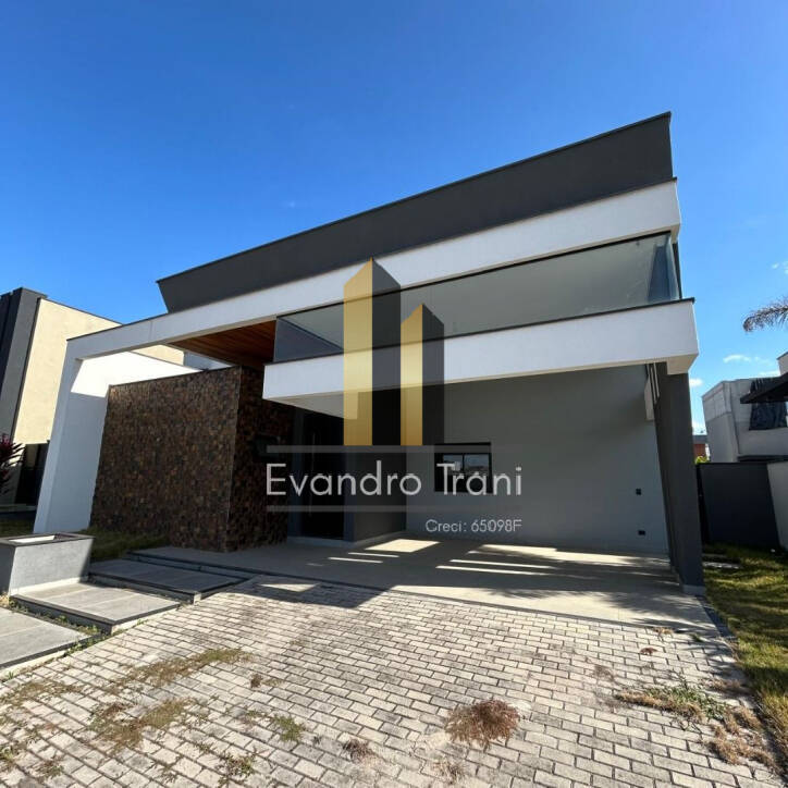 Casa à venda com 4 quartos, 230m² - Foto 27