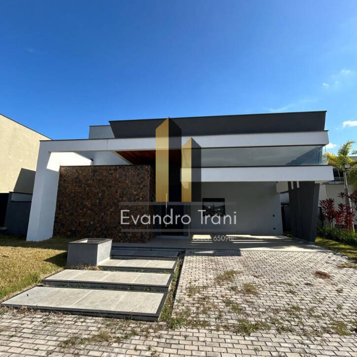 Casa à venda com 4 quartos, 230m² - Foto 28