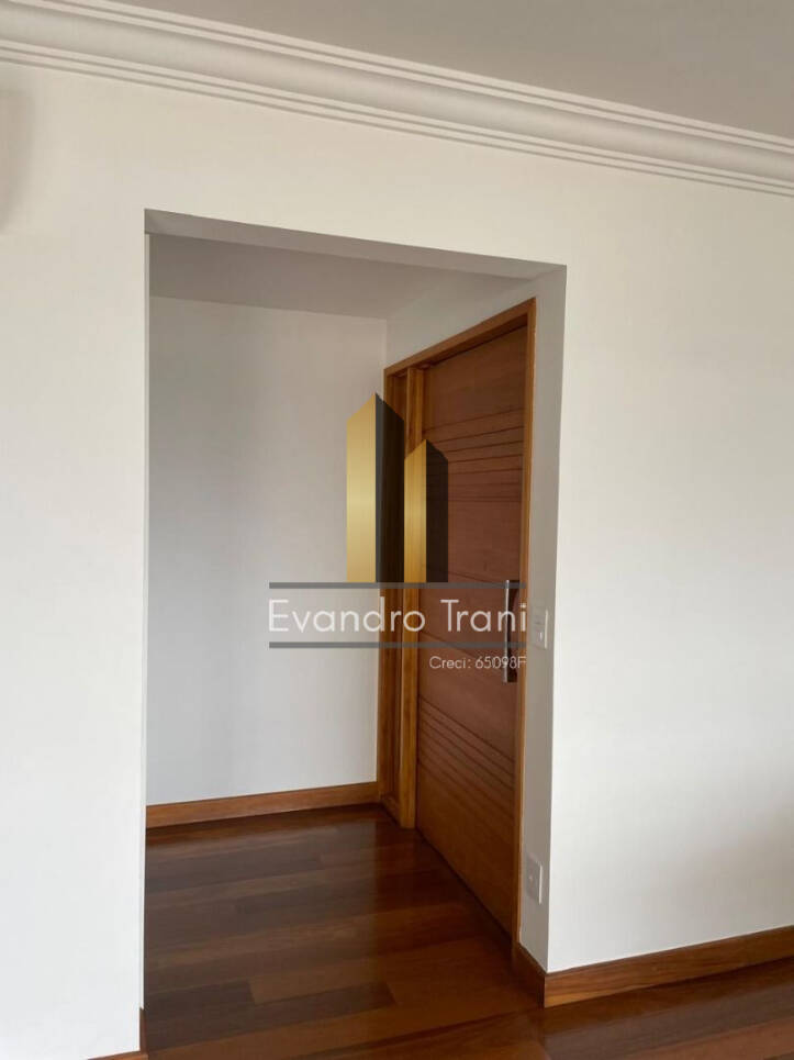 Apartamento à venda com 3 quartos, 194m² - Foto 4