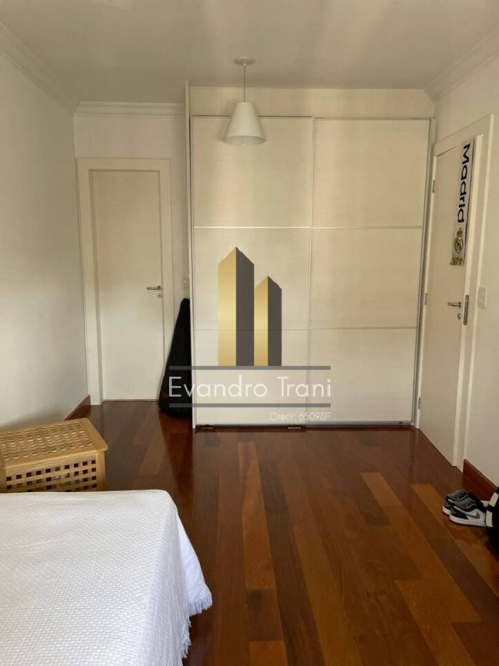 Apartamento à venda com 3 quartos, 194m² - Foto 8