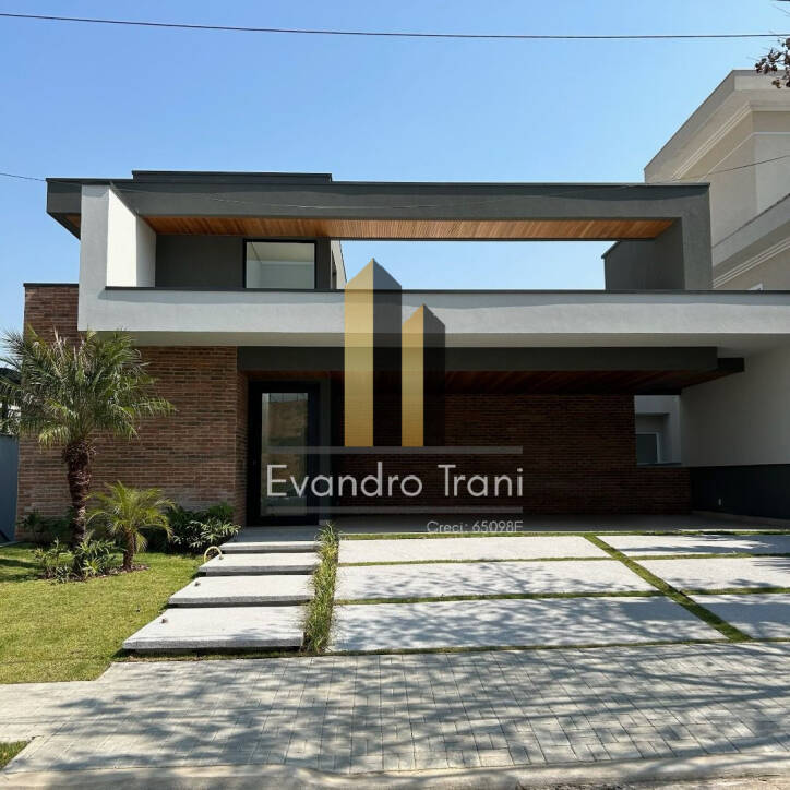 Casa à venda com 4 quartos, 584m² - Foto 2