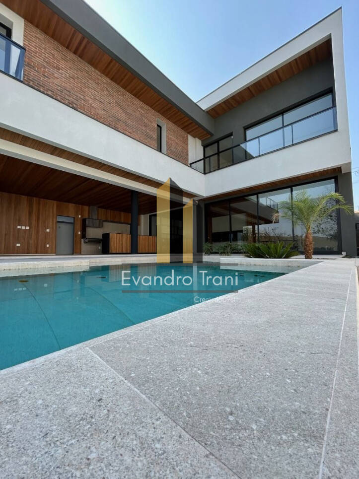 Casa à venda com 4 quartos, 584m² - Foto 9