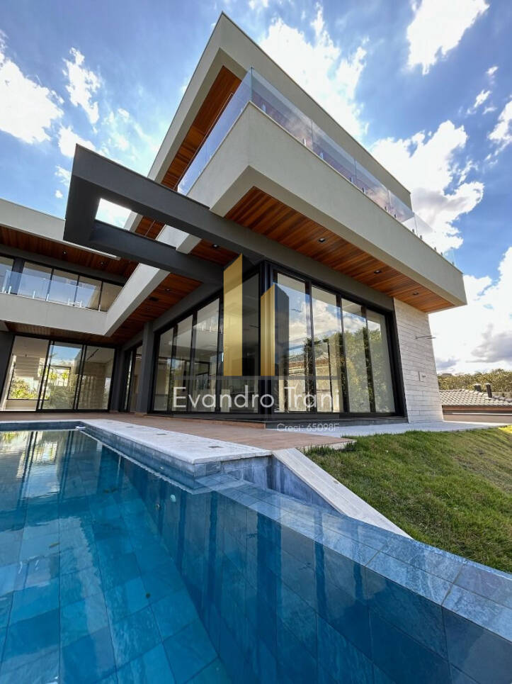 Casa à venda com 4 quartos, 630m² - Foto 10