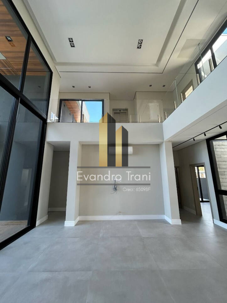 Casa à venda com 4 quartos, 630m² - Foto 14