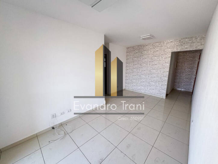 Apartamento à venda com 3 quartos, 92m² - Foto 2