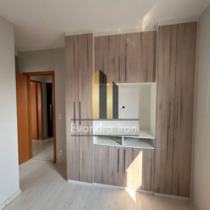 Apartamento à venda com 3 quartos, 80m² - Foto 4