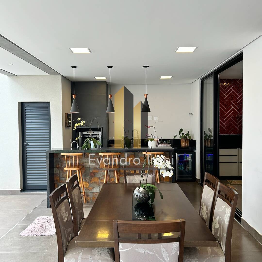 Casa à venda com 3 quartos, 353m² - Foto 21