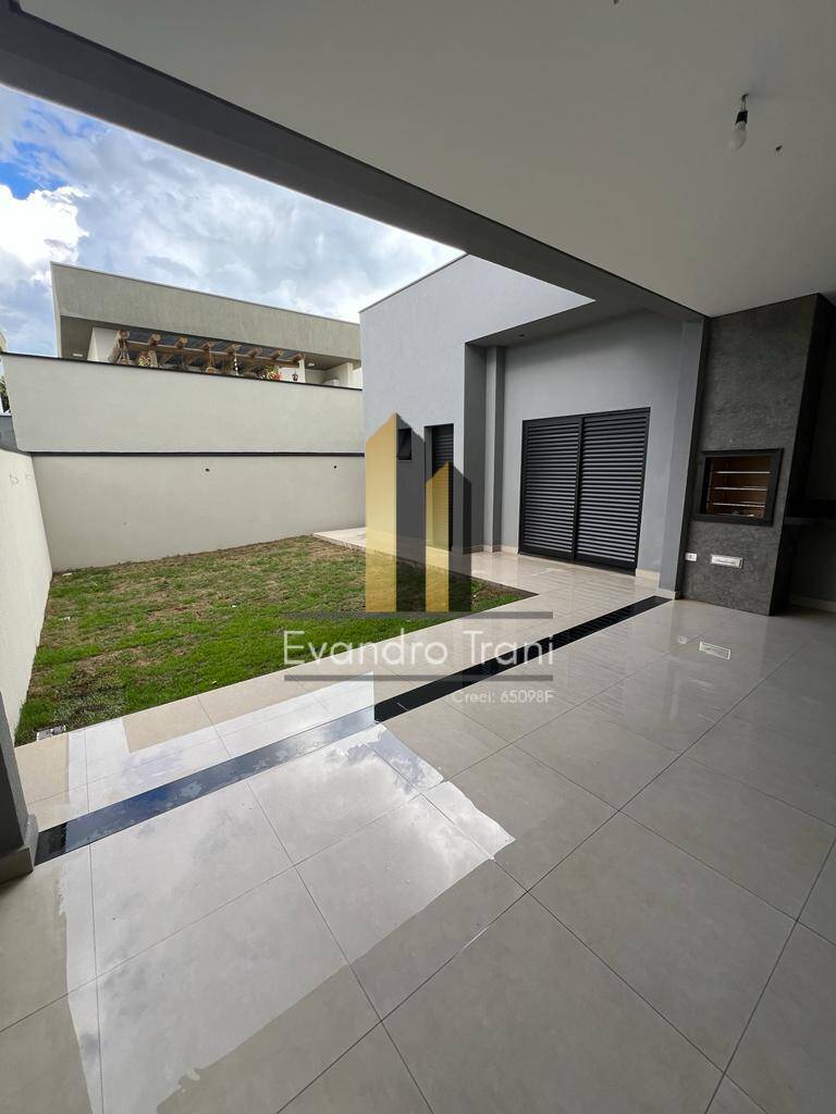 Casa à venda com 3 quartos, 150m² - Foto 14