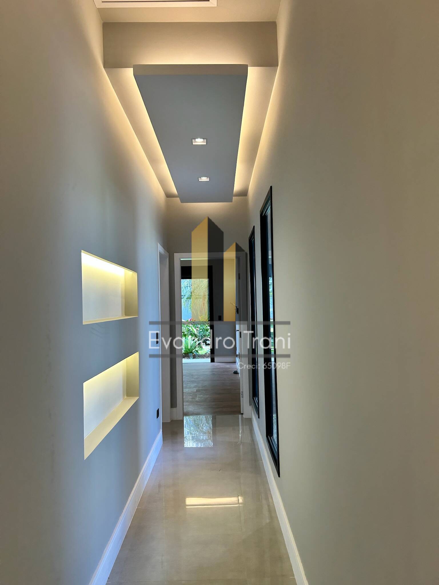 Casa à venda com 3 quartos, 290m² - Foto 9