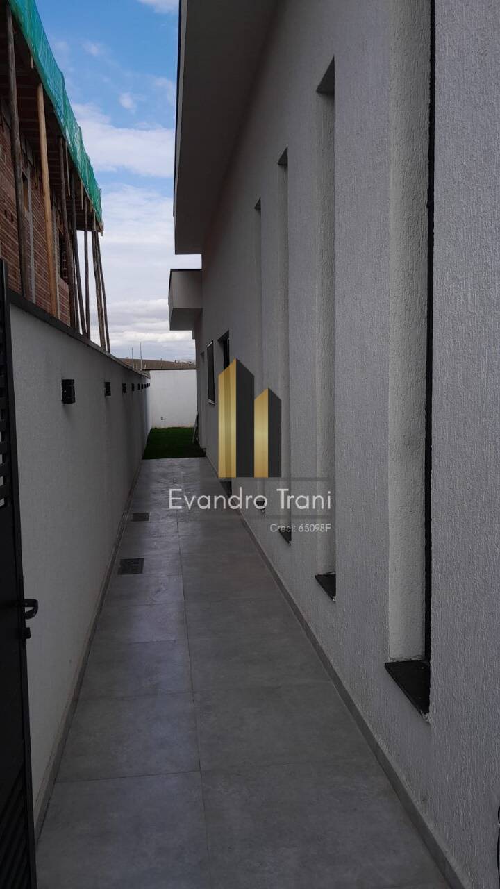 Casa à venda com 3 quartos, 260m² - Foto 20