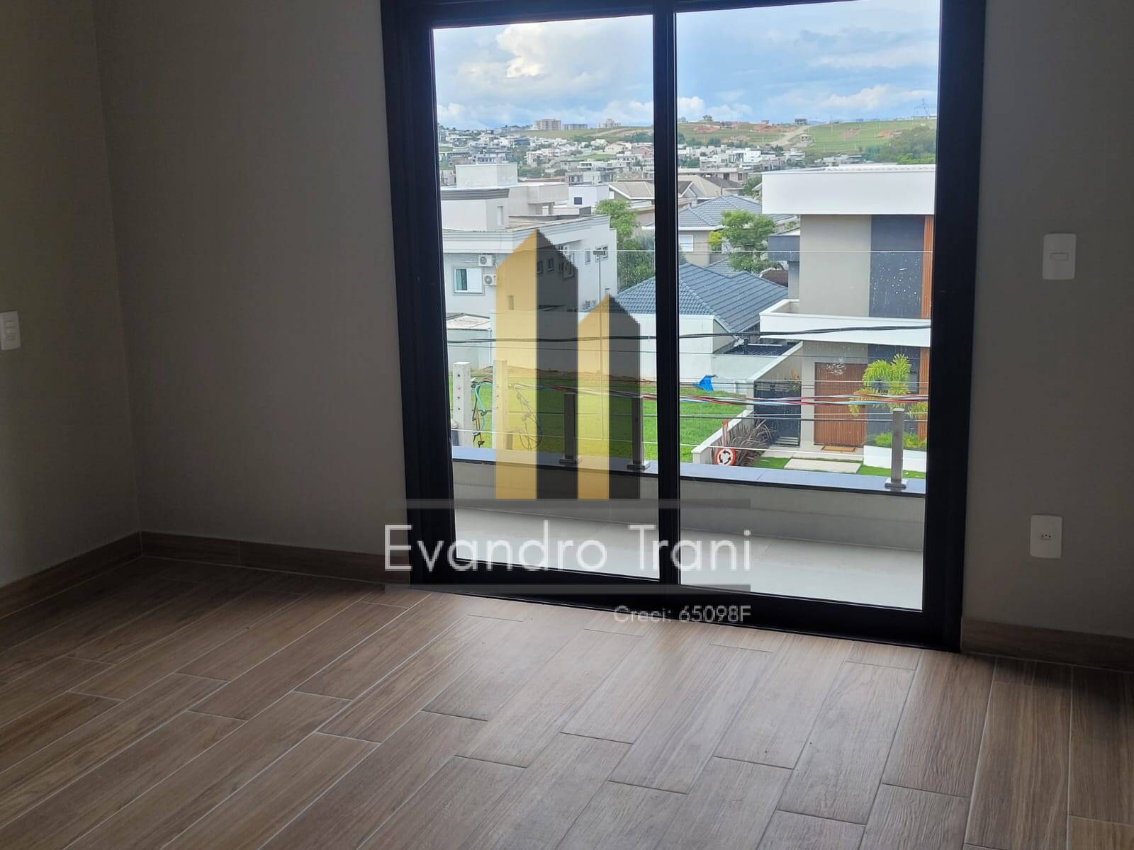 Casa à venda com 4 quartos, 263m² - Foto 6