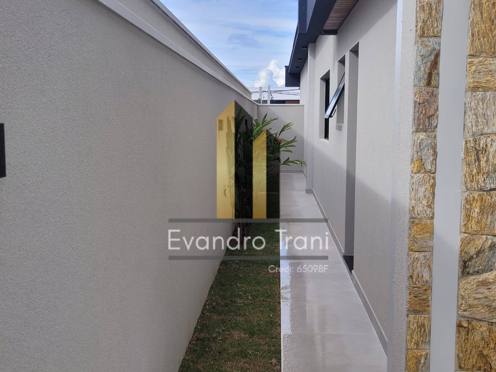 Casa à venda com 4 quartos, 263m² - Foto 25