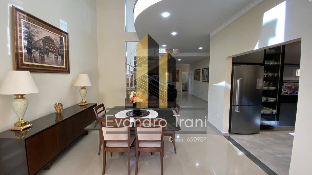 Casa à venda com 5 quartos, 360m² - Foto 4