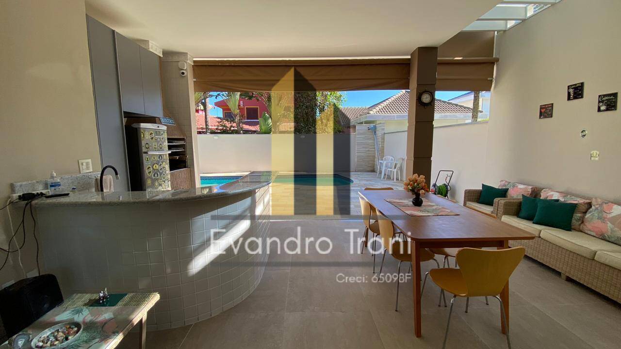 Casa à venda com 5 quartos, 360m² - Foto 11