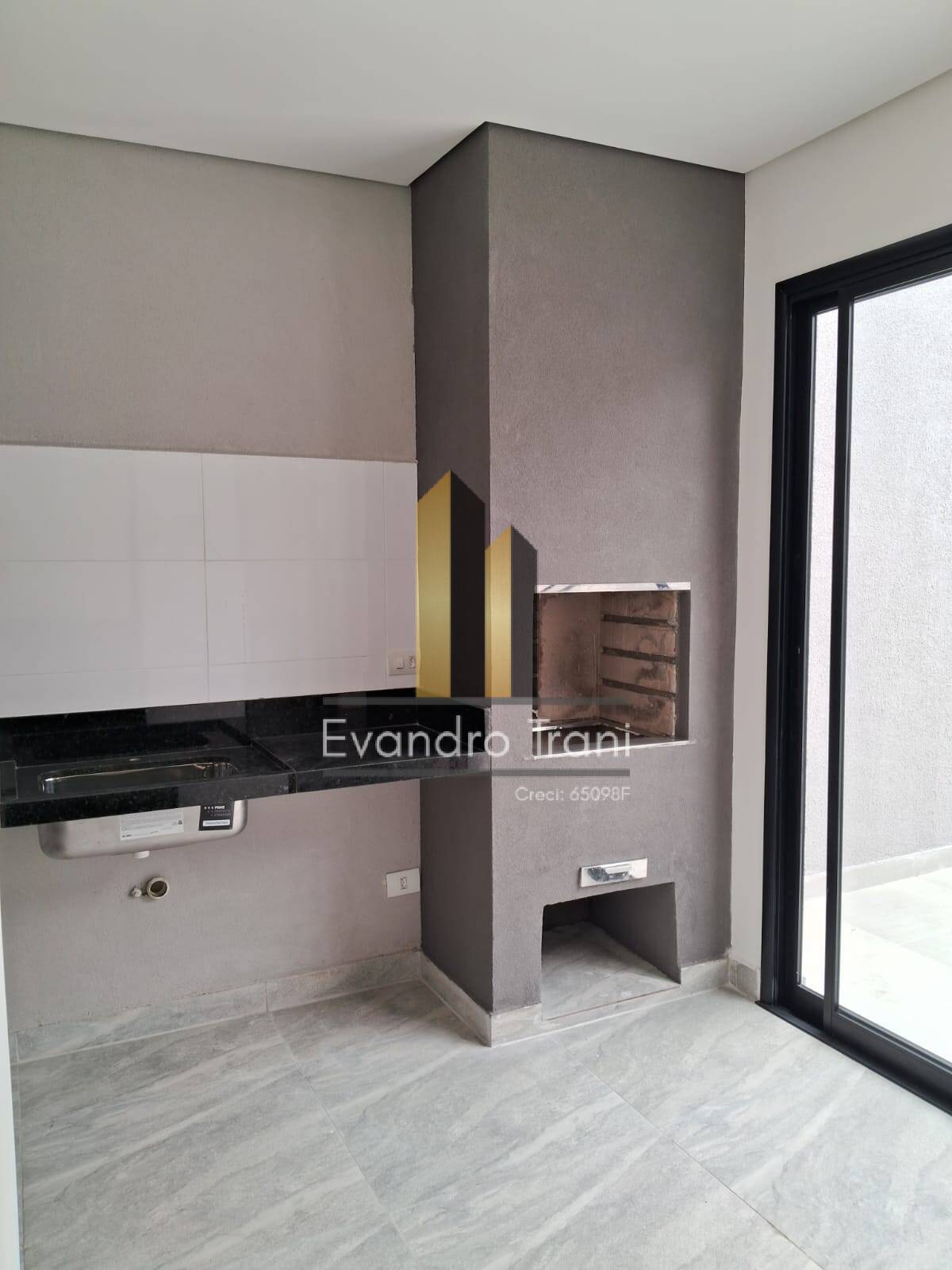 Casa à venda com 3 quartos, 125m² - Foto 4