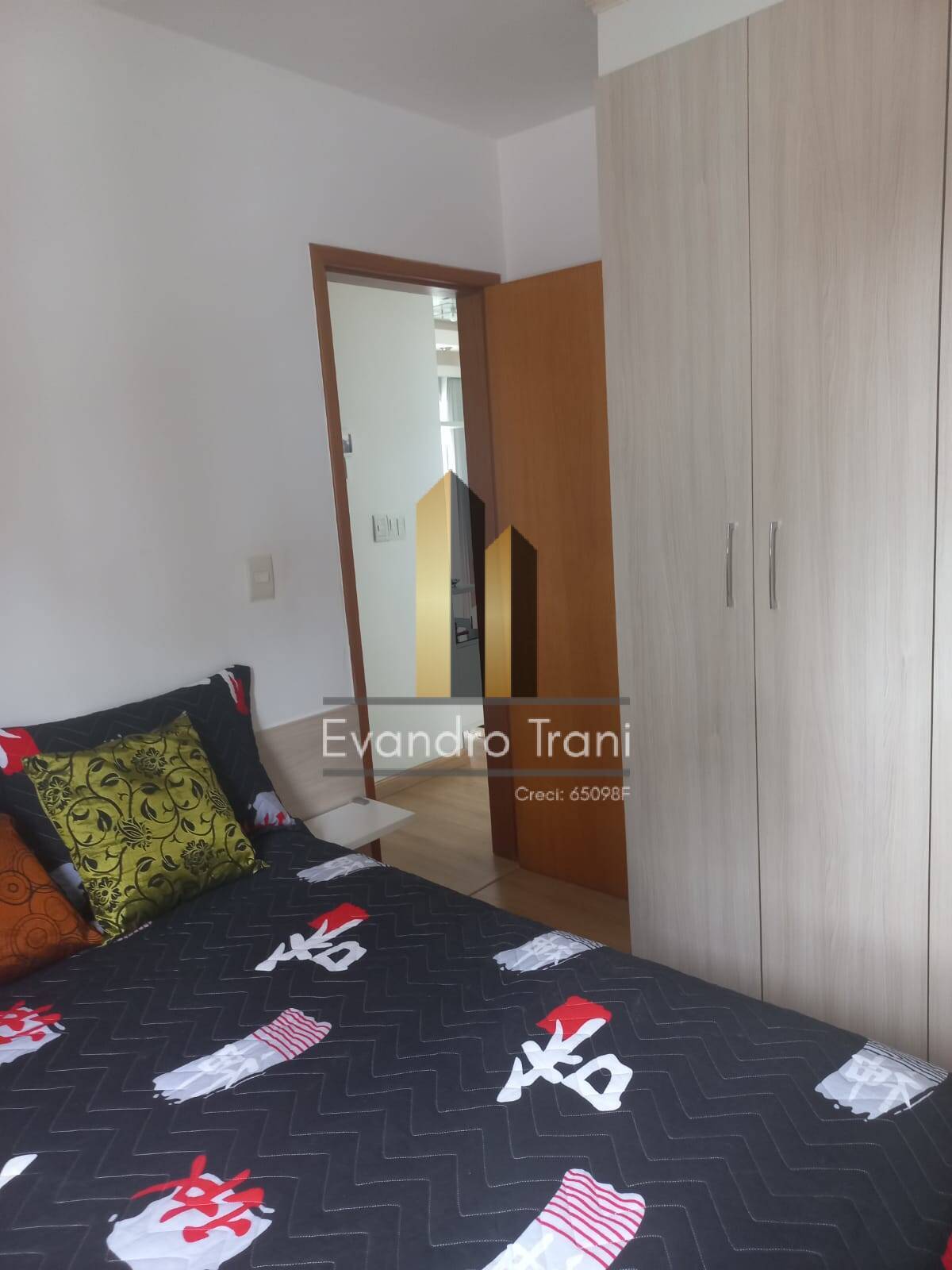 Apartamento à venda com 3 quartos, 77m² - Foto 9