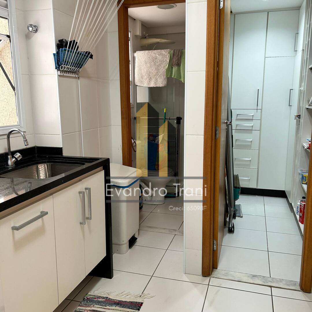 Apartamento à venda com 4 quartos, 157m² - Foto 12