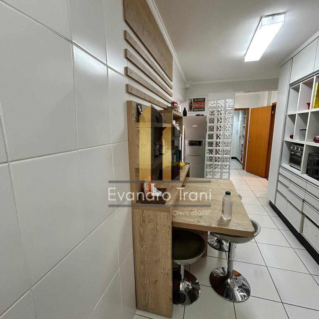 Apartamento à venda com 4 quartos, 157m² - Foto 16