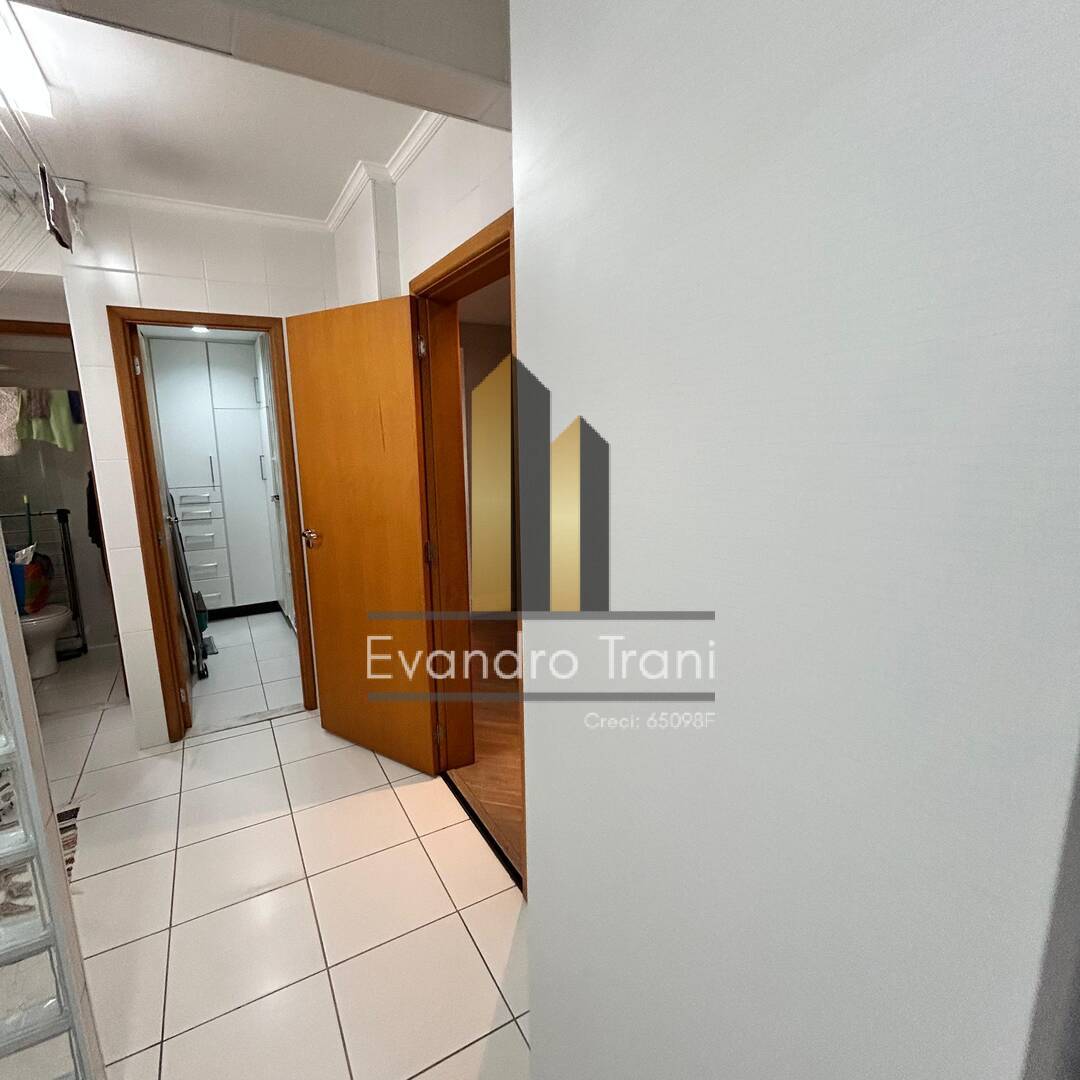 Apartamento à venda com 4 quartos, 157m² - Foto 17