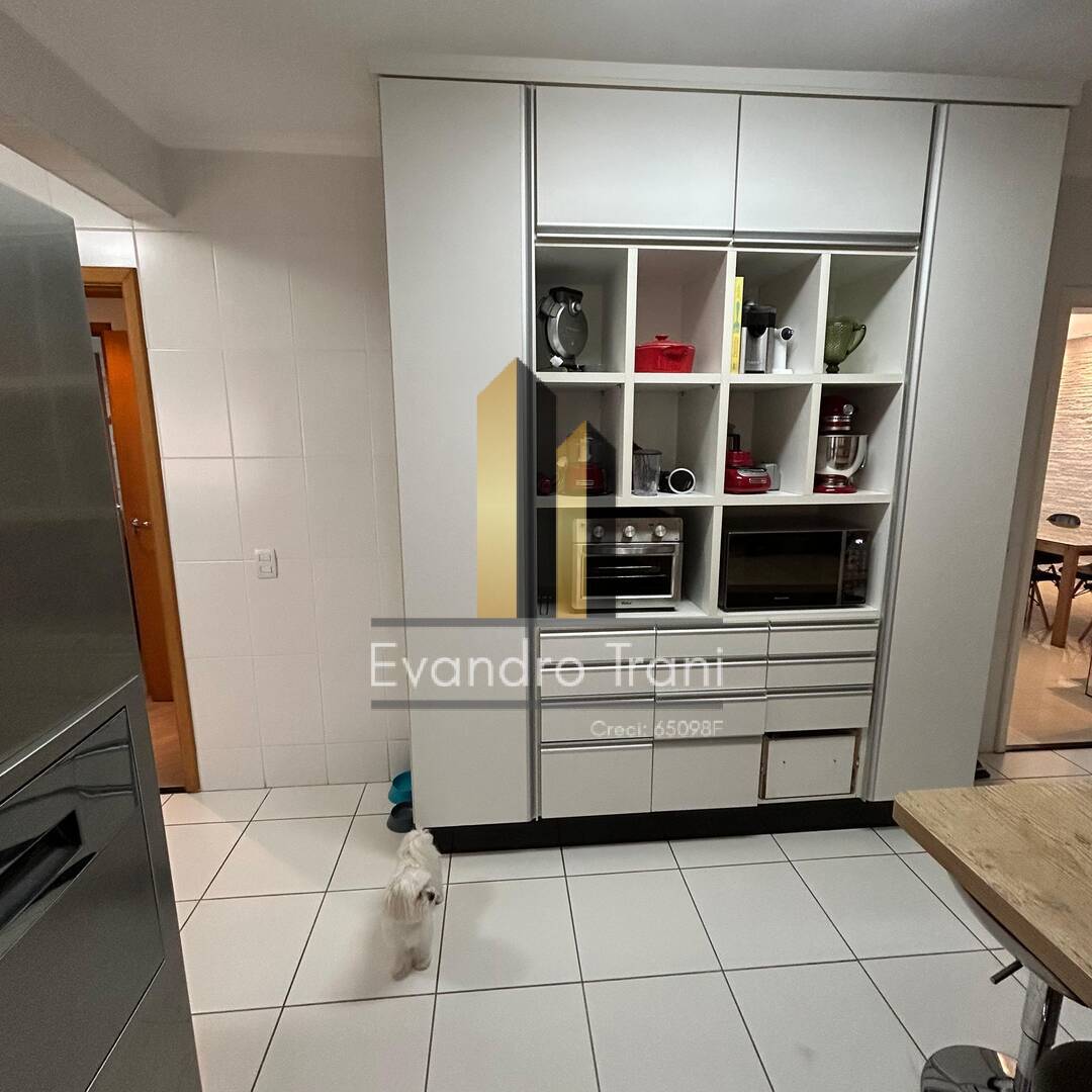 Apartamento à venda com 4 quartos, 157m² - Foto 18