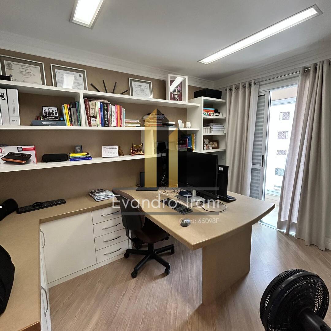 Apartamento à venda com 4 quartos, 157m² - Foto 25