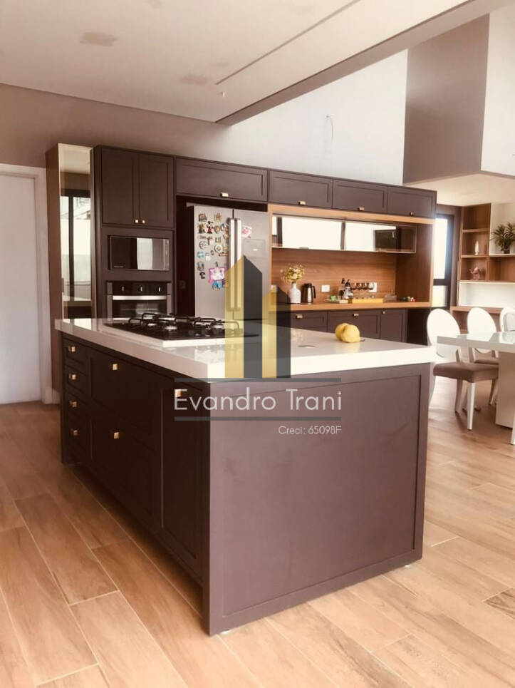 Casa à venda com 4 quartos, 374m² - Foto 5