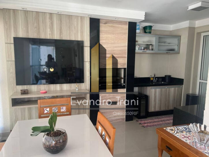 Apartamento à venda com 3 quartos, 194m² - Foto 4