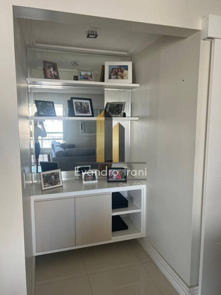 Apartamento à venda com 3 quartos, 194m² - Foto 19