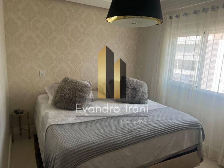 Apartamento à venda com 3 quartos, 194m² - Foto 32