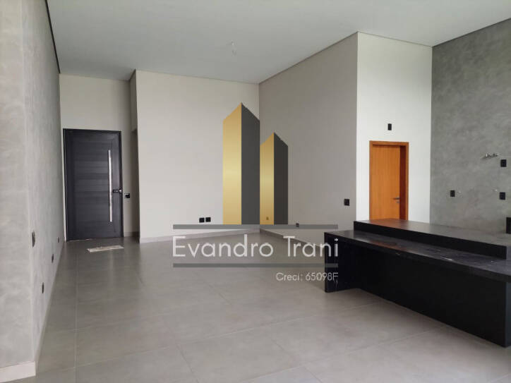 Casa à venda com 4 quartos, 230m² - Foto 3