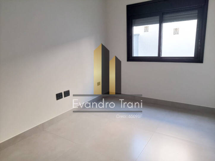 Casa à venda com 4 quartos, 230m² - Foto 5