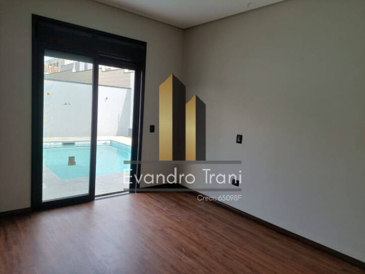 Casa à venda com 4 quartos, 230m² - Foto 14