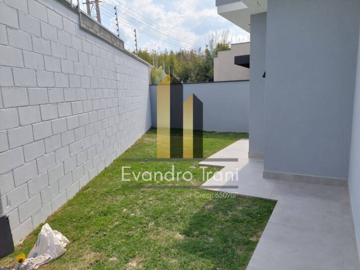 Casa à venda com 4 quartos, 230m² - Foto 15