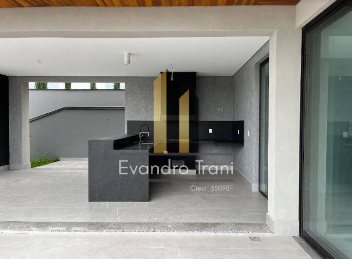 Casa à venda com 4 quartos, 420m² - Foto 3